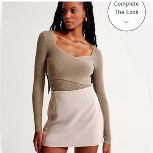 Abercrombie & Fitch cream long sleeve bodysuit XL